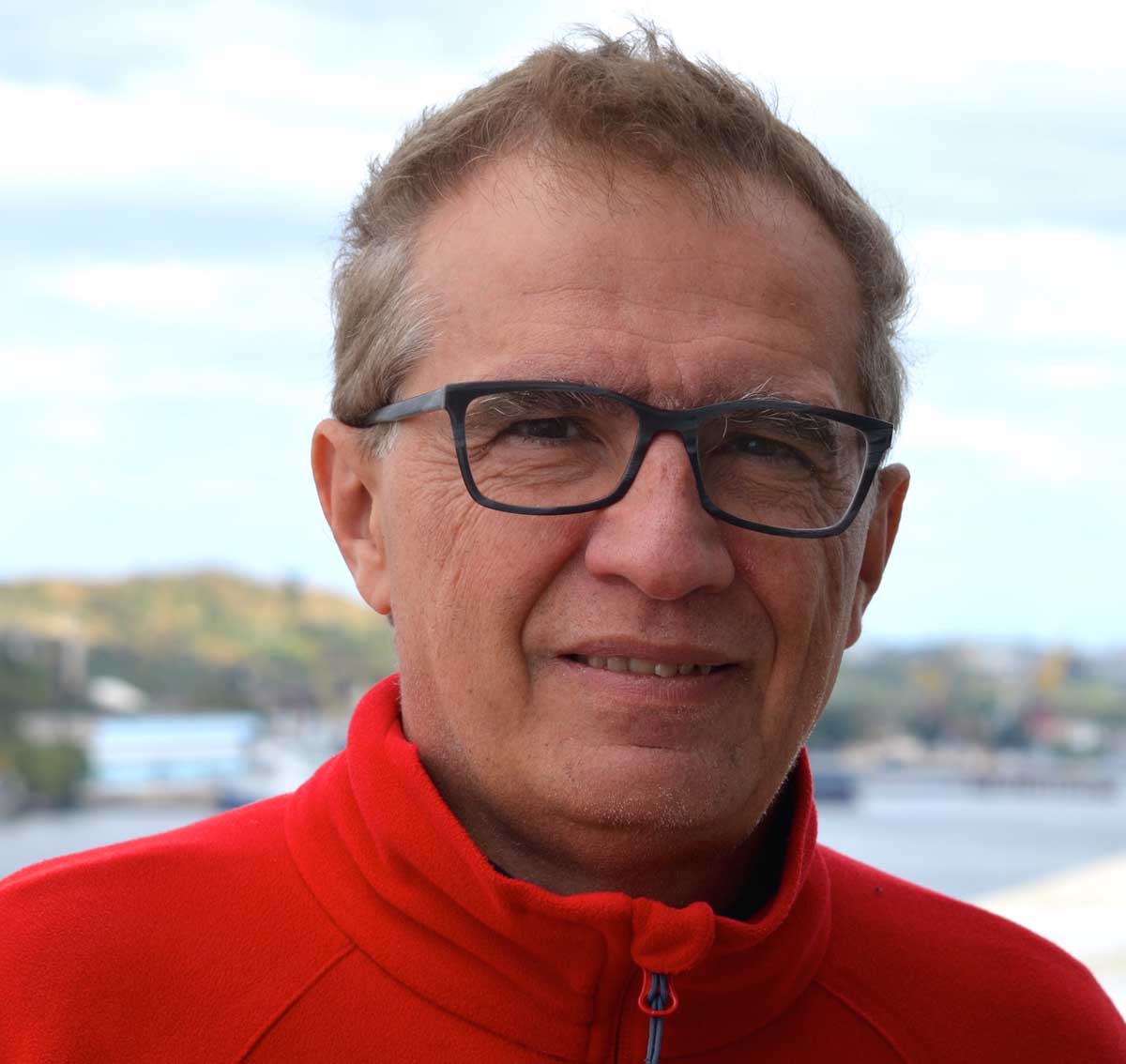 Giovanni De Micheli, EPFL, CH